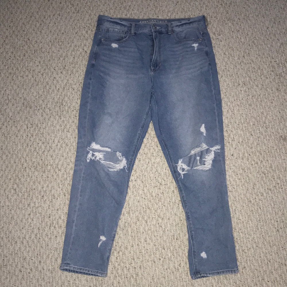 American Eagle ripped mom jeans